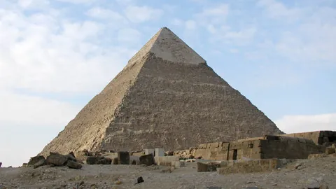 弗里克59岁再攀高峰，巴萨逆袭夺冠，连赢五场光彩夺目2025，六场豪取大胜震惊世界