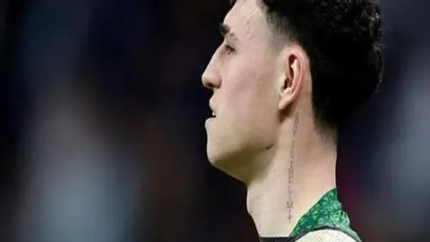 尼克斯主场获胜，热火陷入八连败泥潭